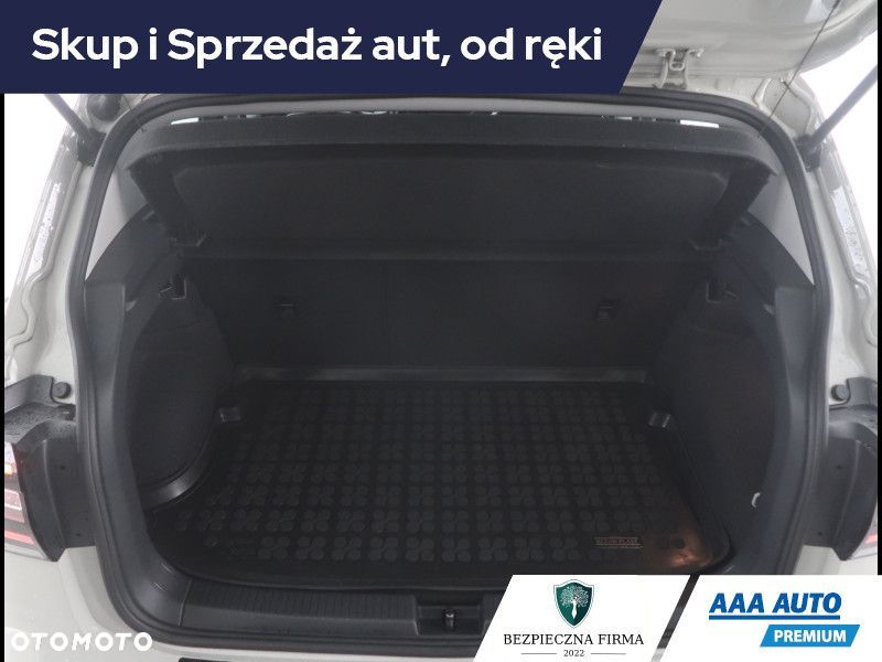 Volkswagen T-Cross - 15