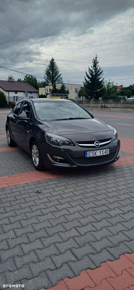 Opel Astra 2013 photo 5