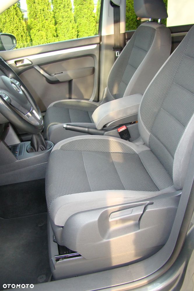 Volkswagen Touran 1.6 TDI DPF Life - 8