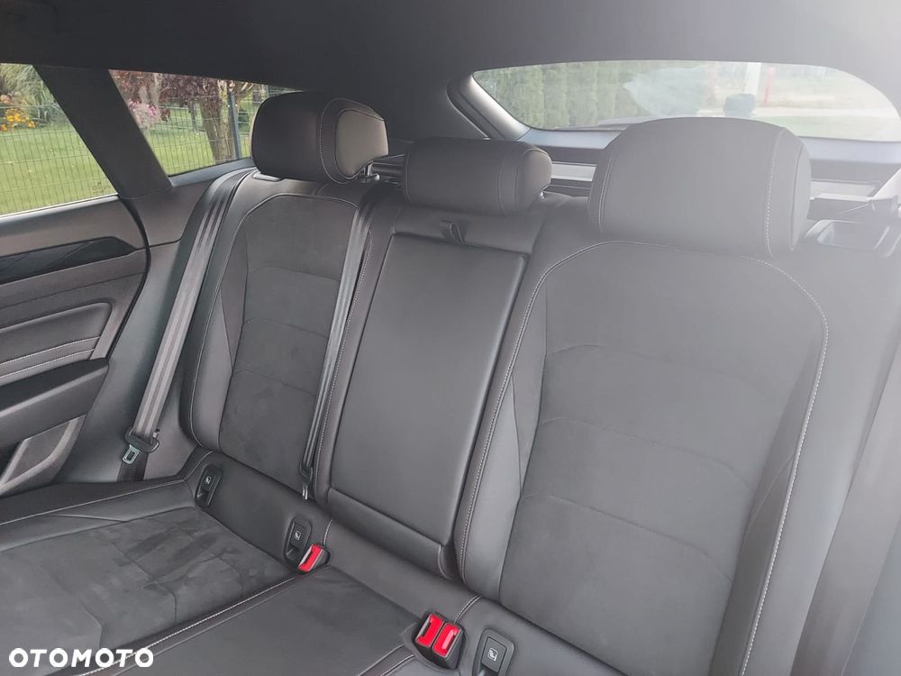 Volkswagen Arteon 2.0 TDI SCR DSG R-Line - 19