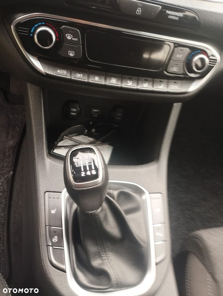 Hyundai i30 1.0 T-GDI EDITION 30 - 16