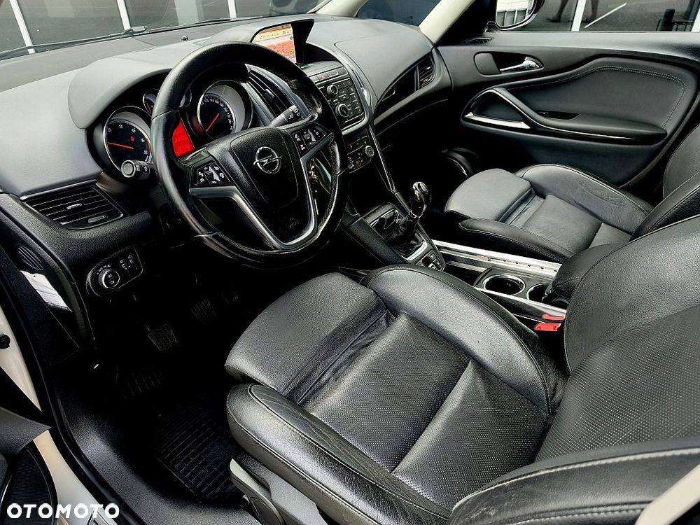 Opel Zafira 2.0 CDTI Cosmo - 23