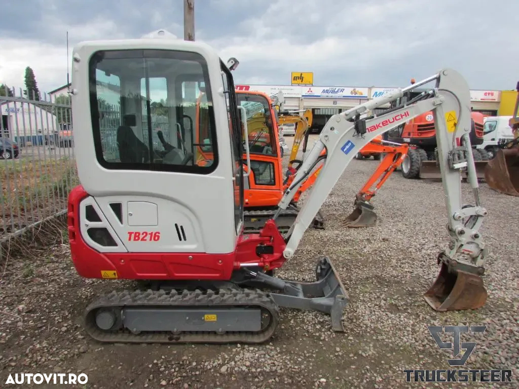 Takeuchi TB216 - 2