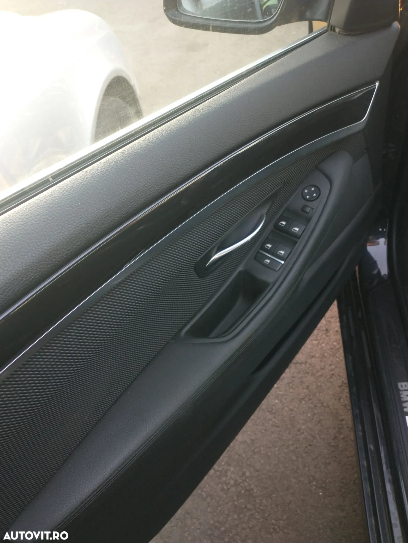 BMW Seria 5 520d - 12