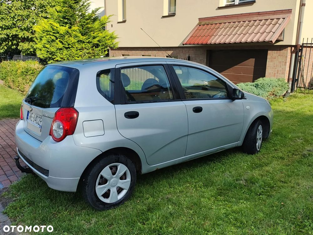 Chevrolet Aveo 1.2 16V Base - 5