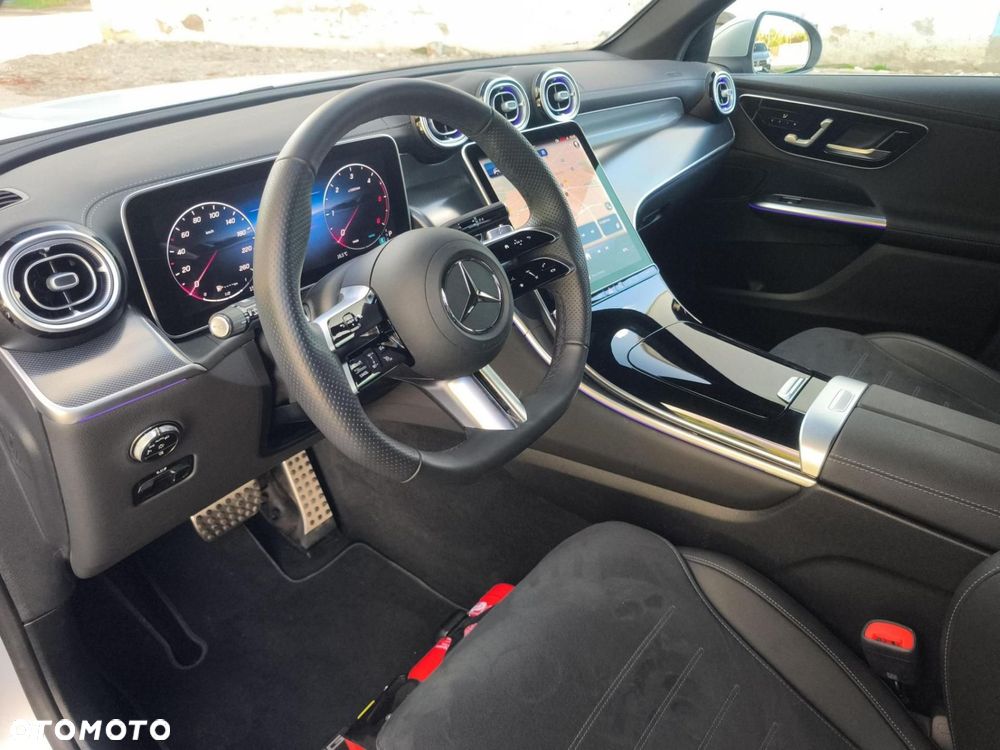 Mercedes-Benz GLC - 9