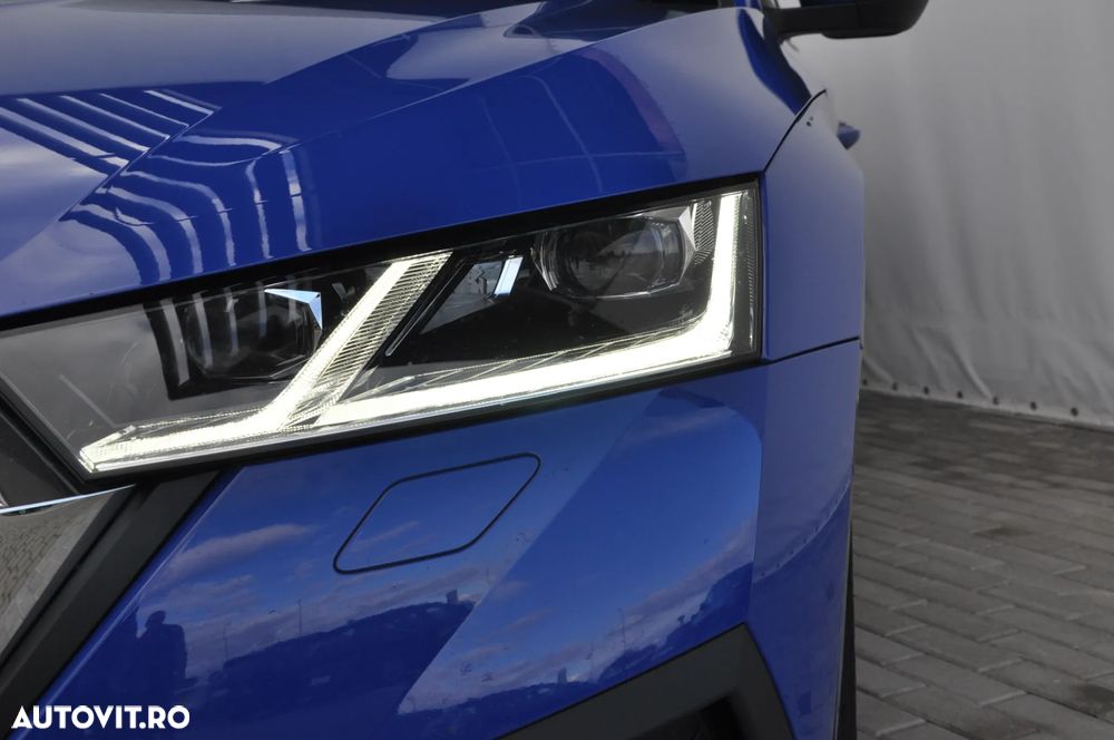 Skoda Octavia Combi 2.0 TDI DSG Ambition - 9