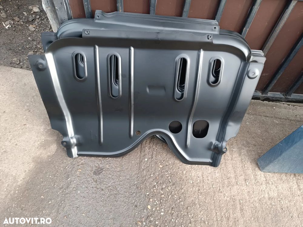 Scut metalic motor Dacia original - 2