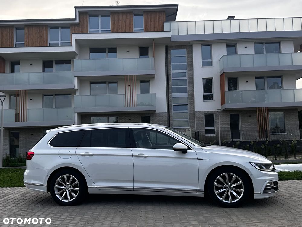 Volkswagen Passat Variant 2.0 TDI SCR 4Motion DSG Highline - 20
