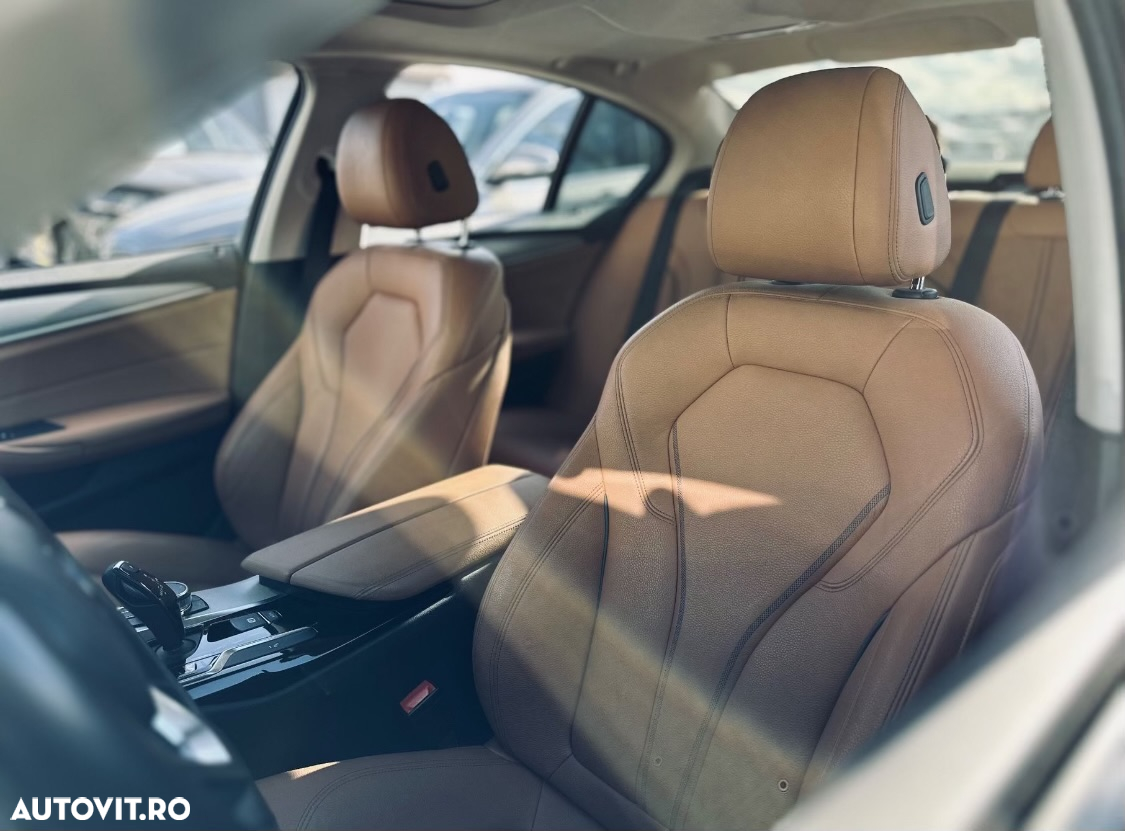 BMW Seria 5 520d xDrive AT - 32