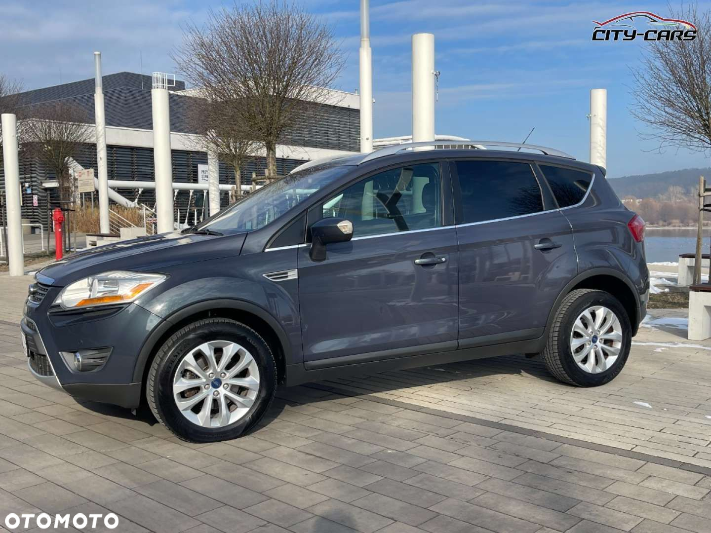 Ford Kuga - 8