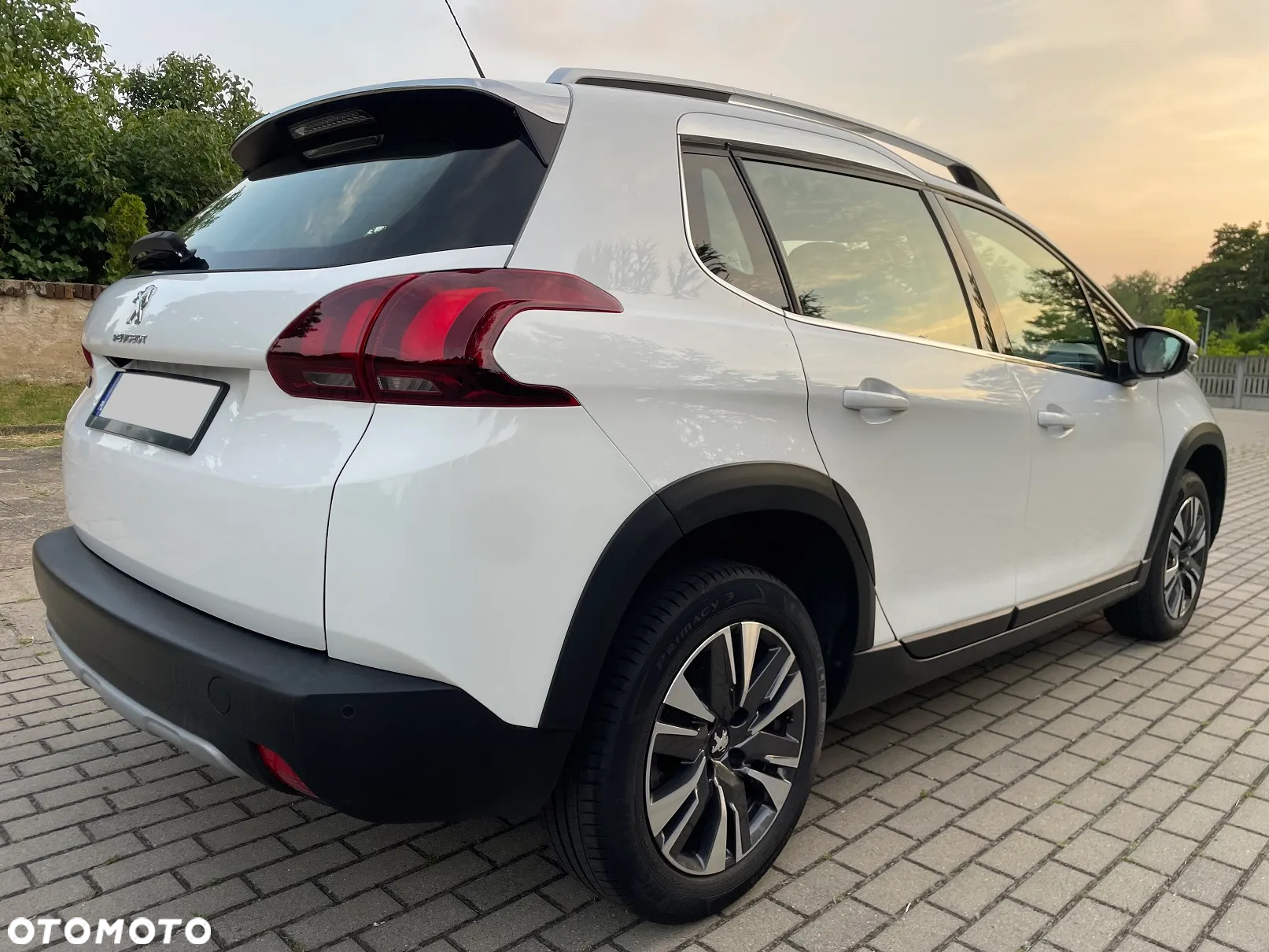 Peugeot 2008 - 11
