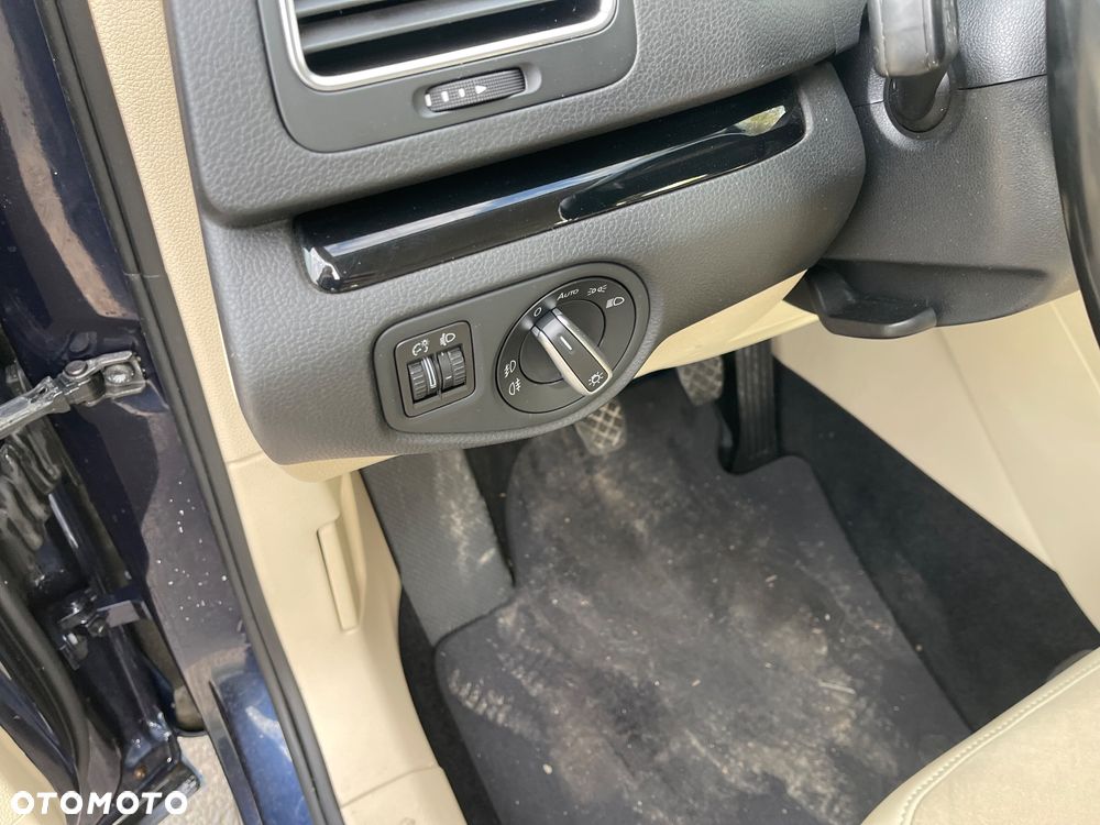 Volkswagen Sharan 2.0 TDI 4MOTION BlueMotion Technology Cup - 27