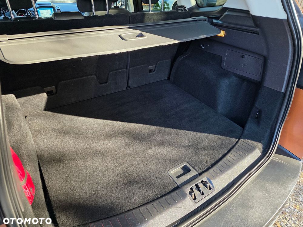 Ford Kuga - 23