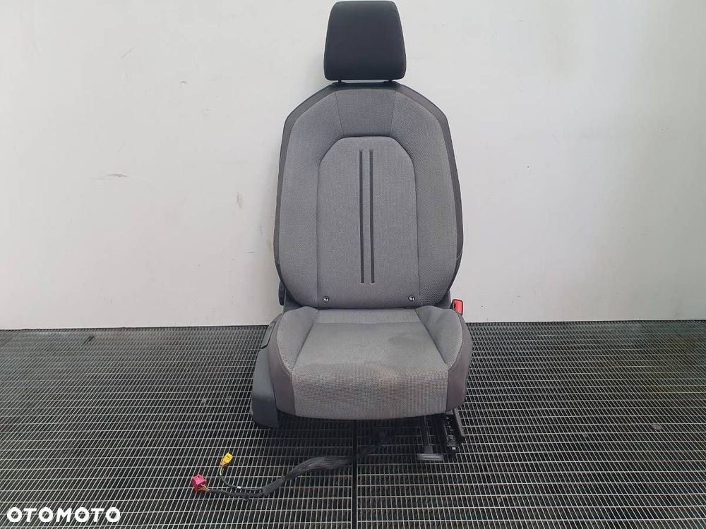 FOTEL PRAWY PASAŻERA SEAT LEON IV KL 2024 KOMBI EUROPA - 1