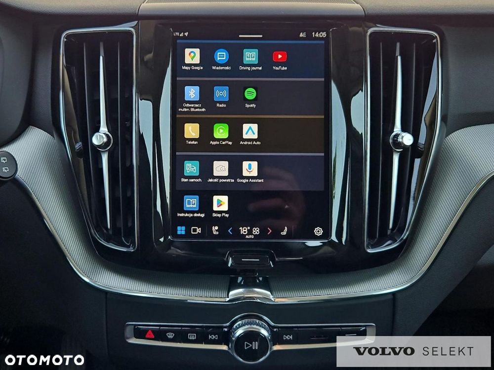 Volvo XC 60 B5 B AWD Plus Dark - 20