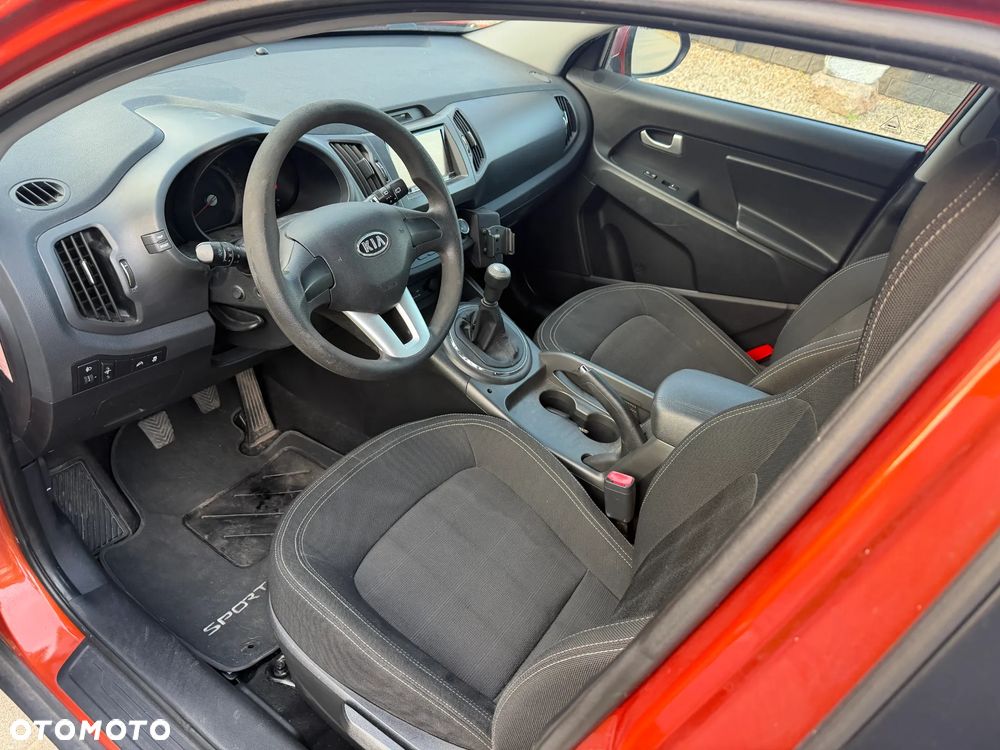 Kia Sportage 2.0 CVVT 2WD Attract - 12