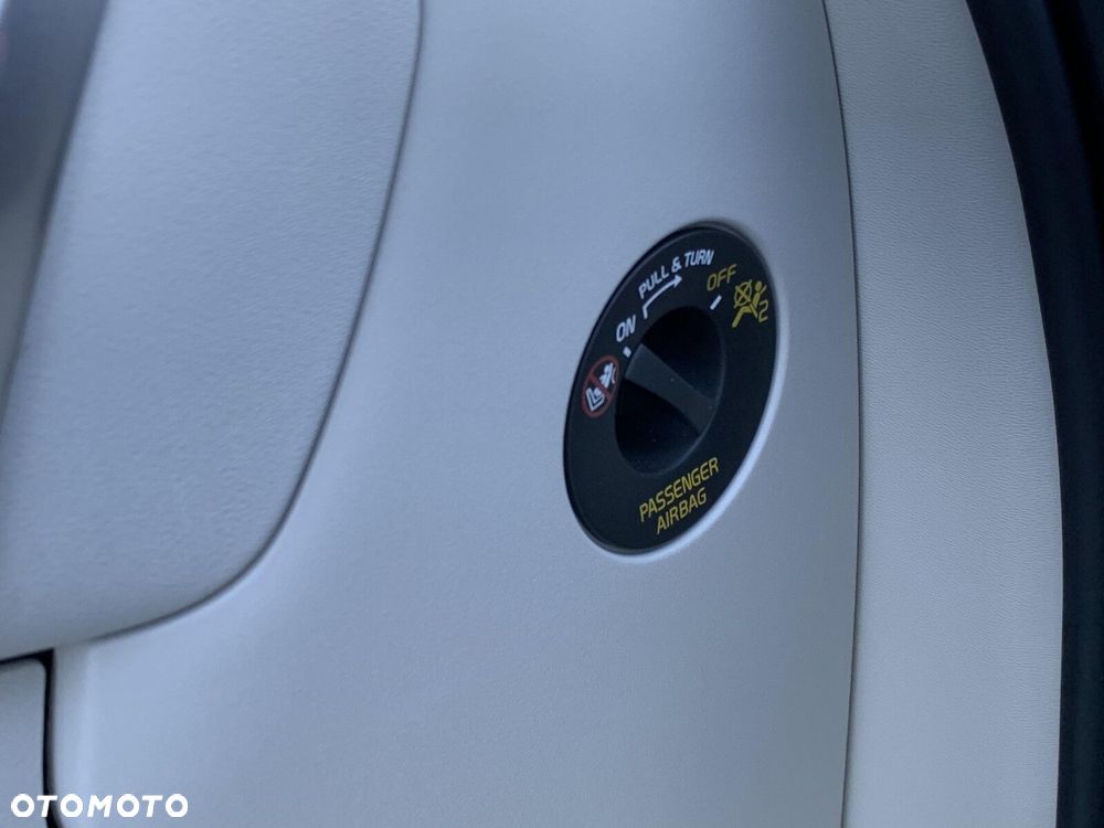 Volvo V90 Cross Country - 31