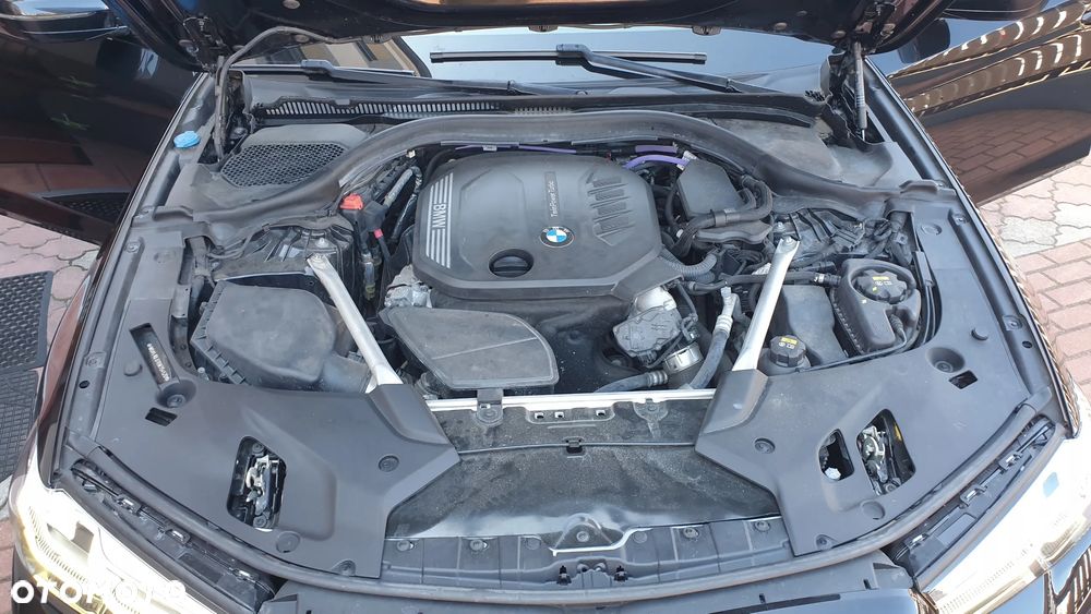BMW Seria 5 520d MHEV Sport - 37
