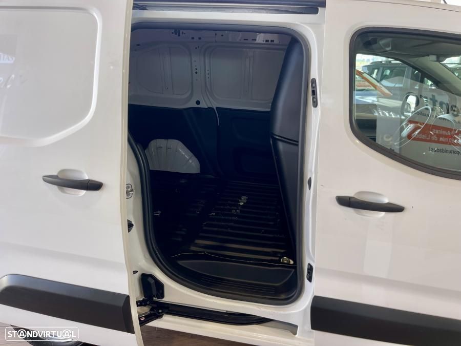 Opel Combo 1.5 CDTi 102cv L1H1 Enjoy 3 Lug. c/IVA DEDUTÍVEL - 6