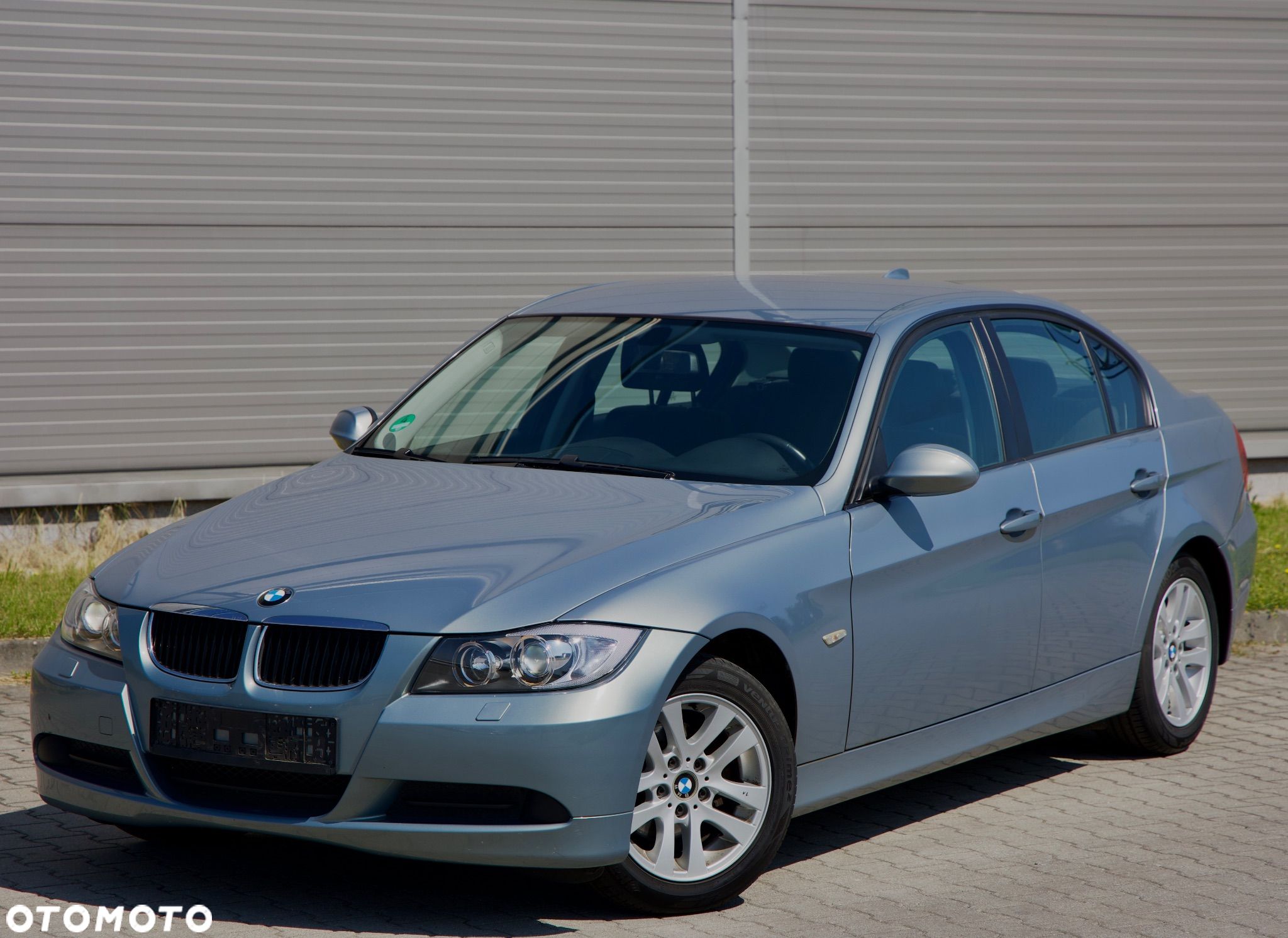BMW Seria 3 320i - 1