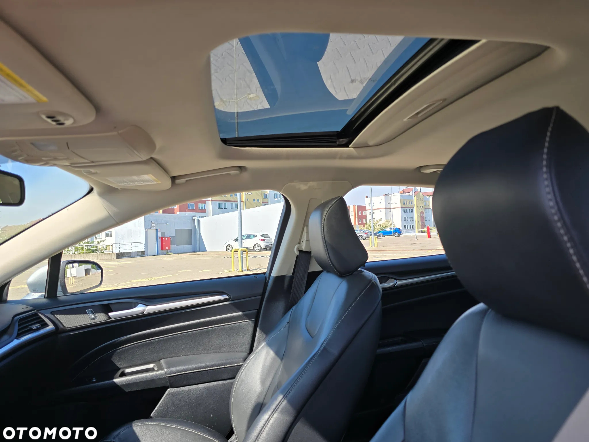 Ford Fusion 2.0 EcoBoost Titanium - 32