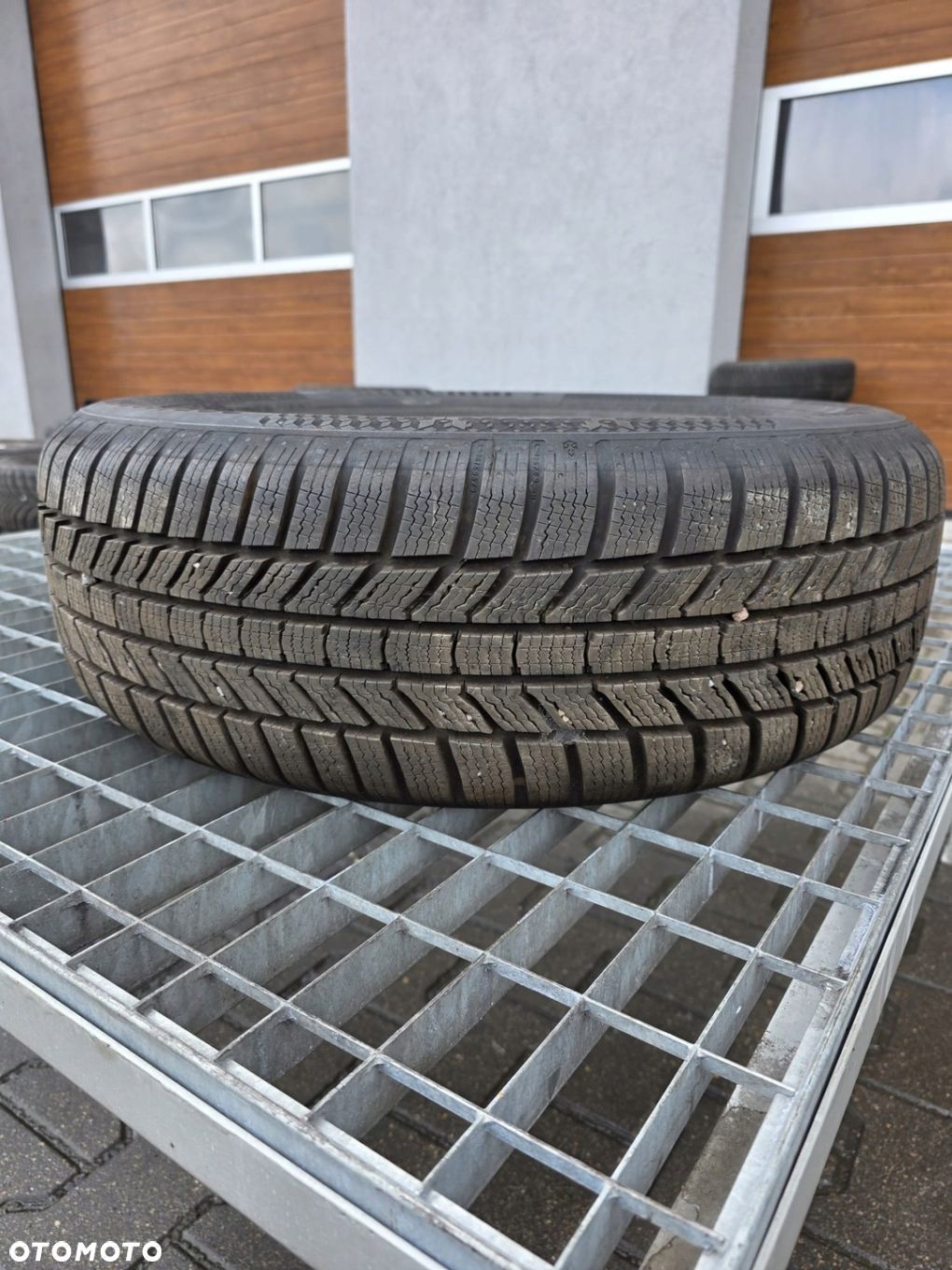 OPONA ZIMOWA CONTINENTAL WinterContact TS 870 P R16 205/60 - 1