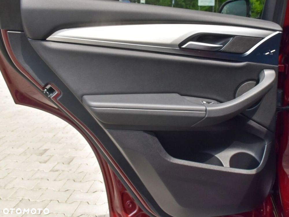 BMW X4 - 16