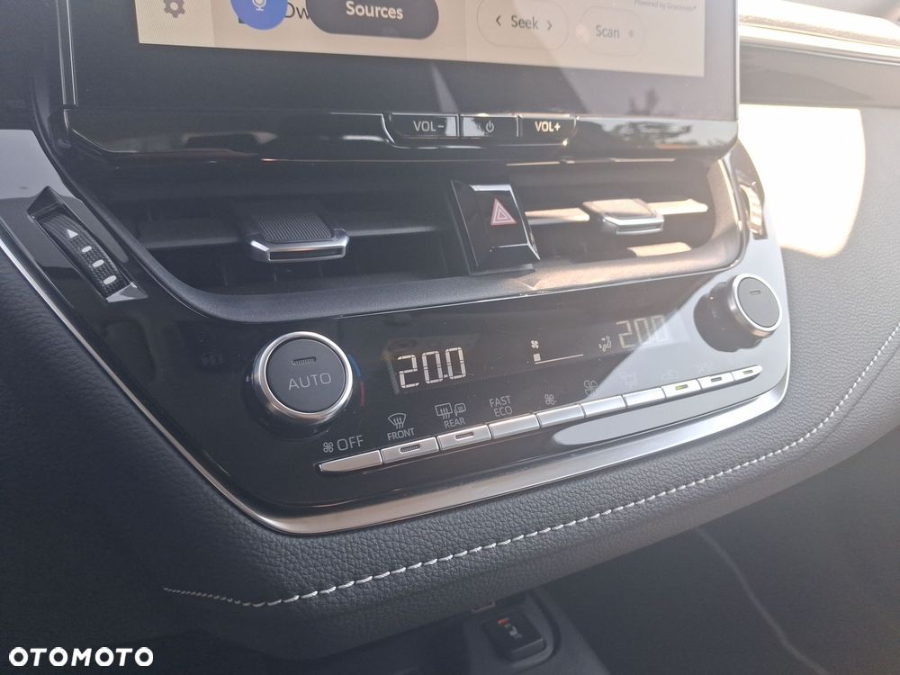 Toyota Corolla 1.8 Hybrid Comfort - 28
