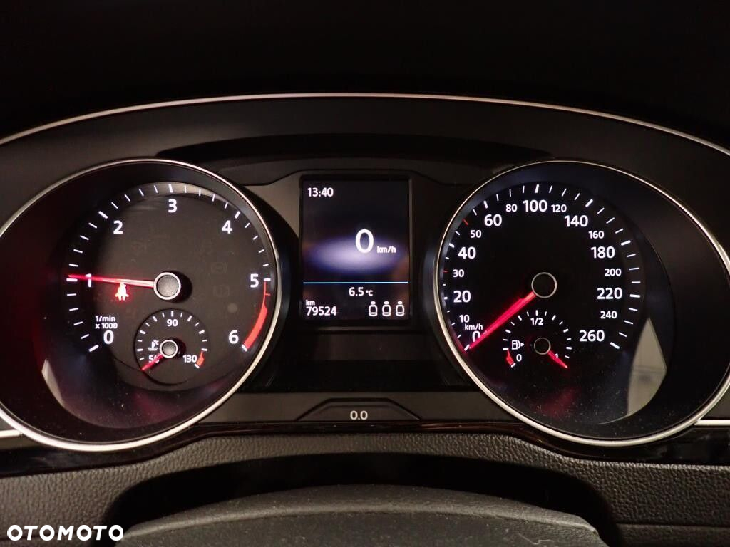 Volkswagen Passat 2.0 TDI EVO Business - 7