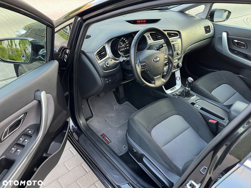 Kia Ceed 1.6 GDI XL - 19
