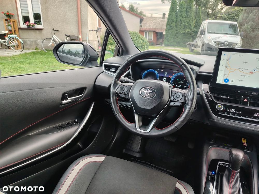 Toyota Corolla 2.0 Hybrid GR Sport Dynamic - 29