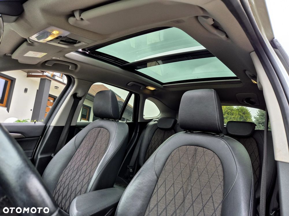 BMW X1 sDrive18d xLine - 13