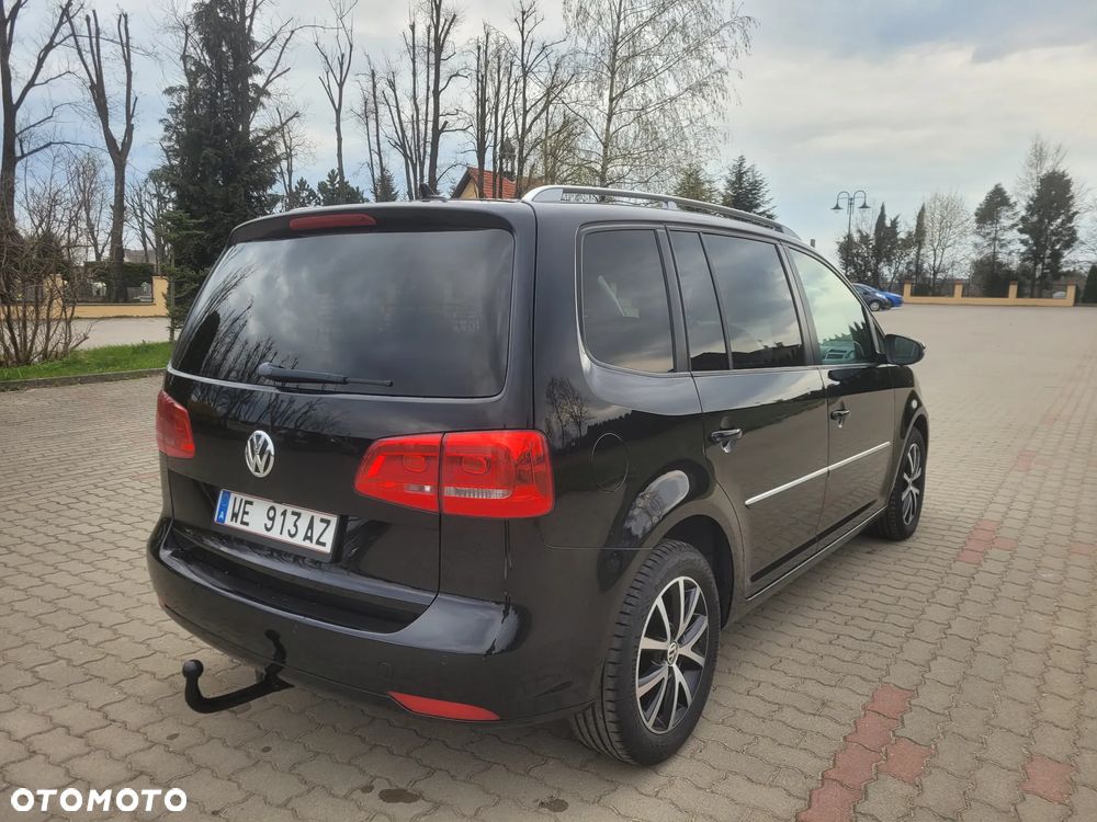 Volkswagen Touran - 6