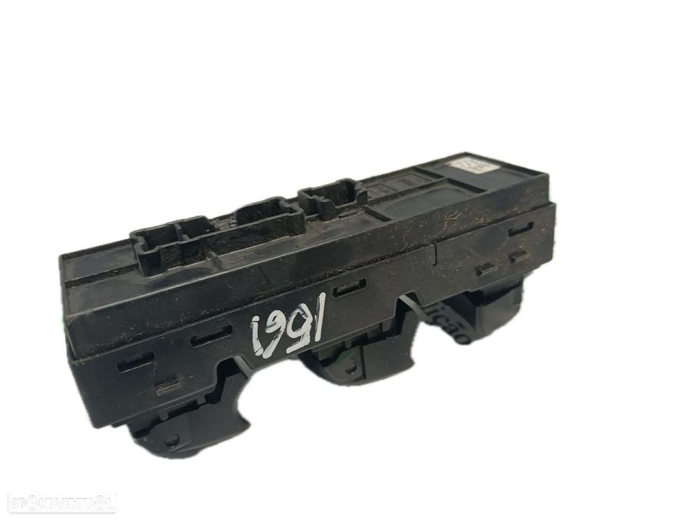 Botão / Botões / Comutador Vidro Esq Nissan Juke (F15) - 3