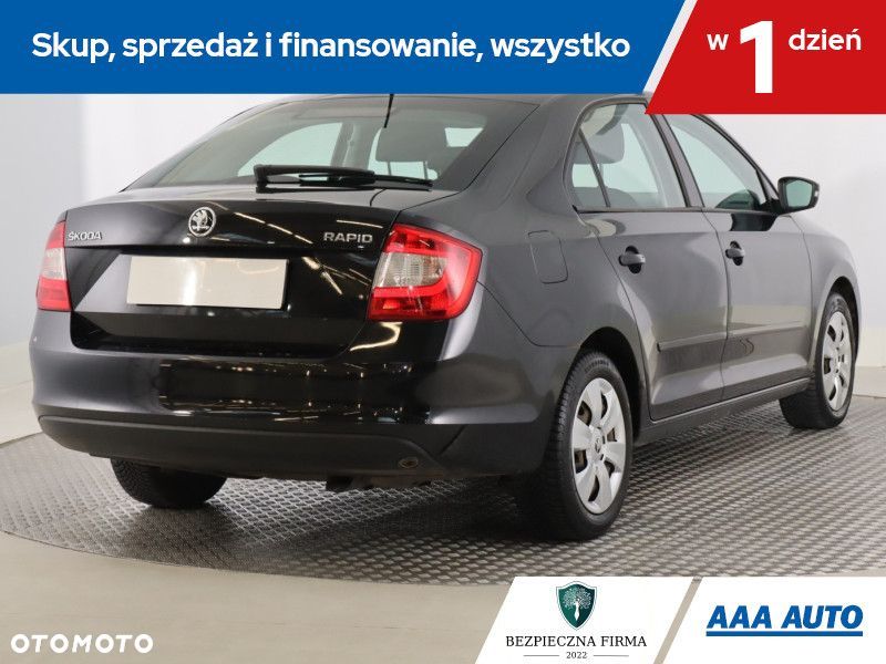 Skoda RAPID - 7
