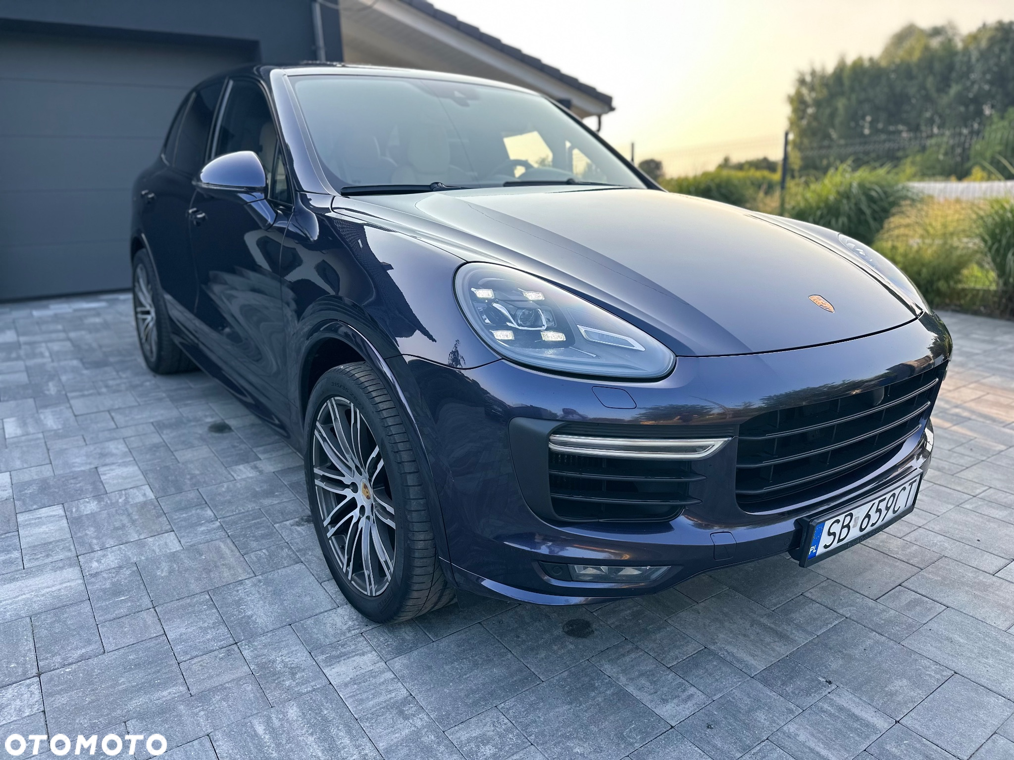 Porsche Cayenne Turbo - 10