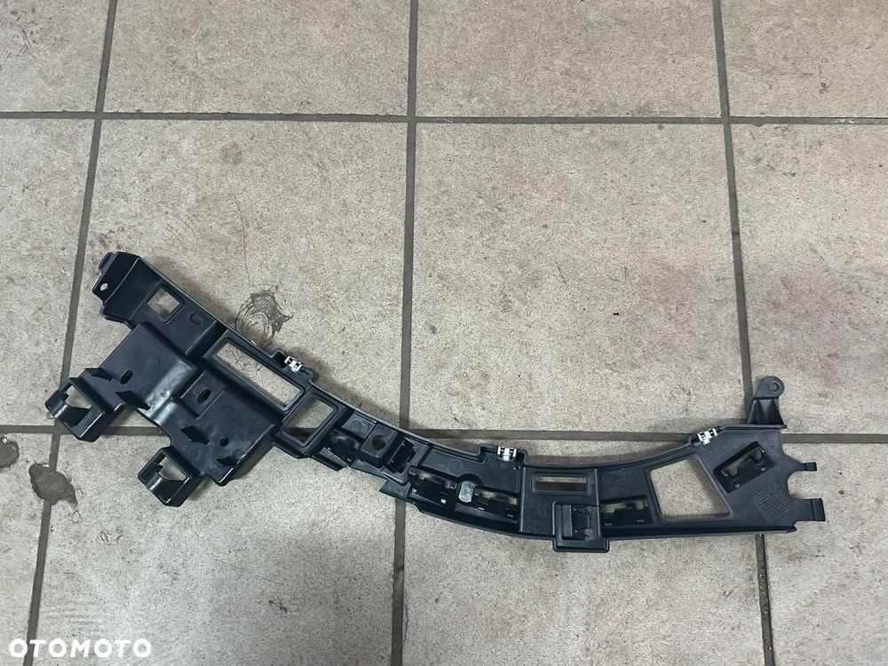 Ślizg zderzaka Combo E III, Rifter, Berlingo IV prawy 9816768880 - 2