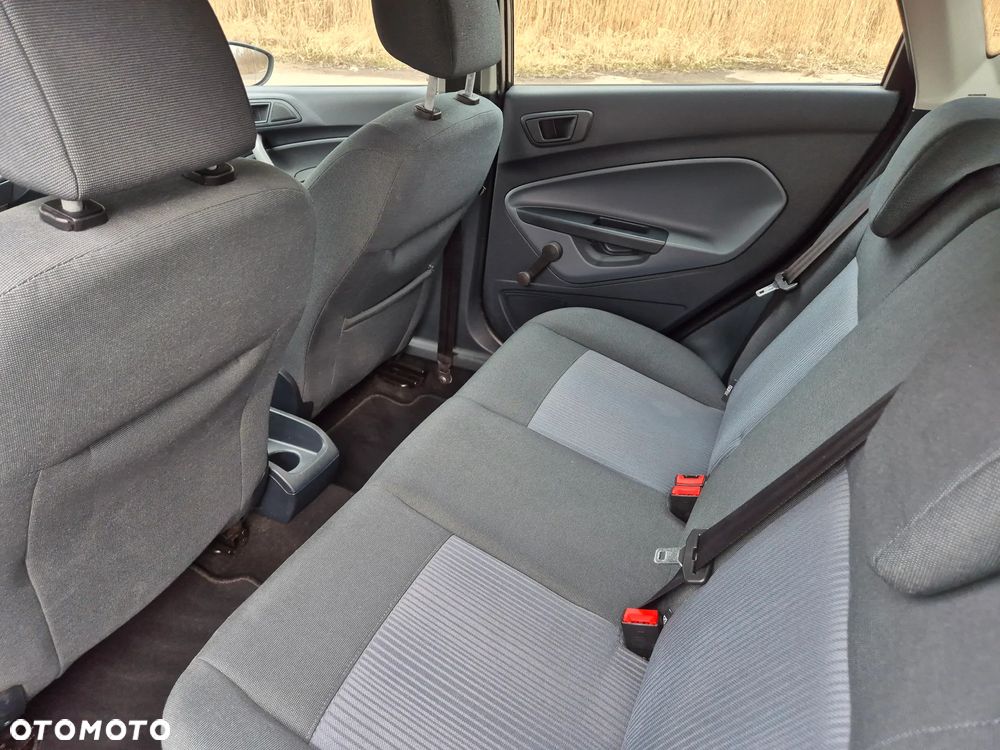 Ford Fiesta 1.25 Celebration - 16