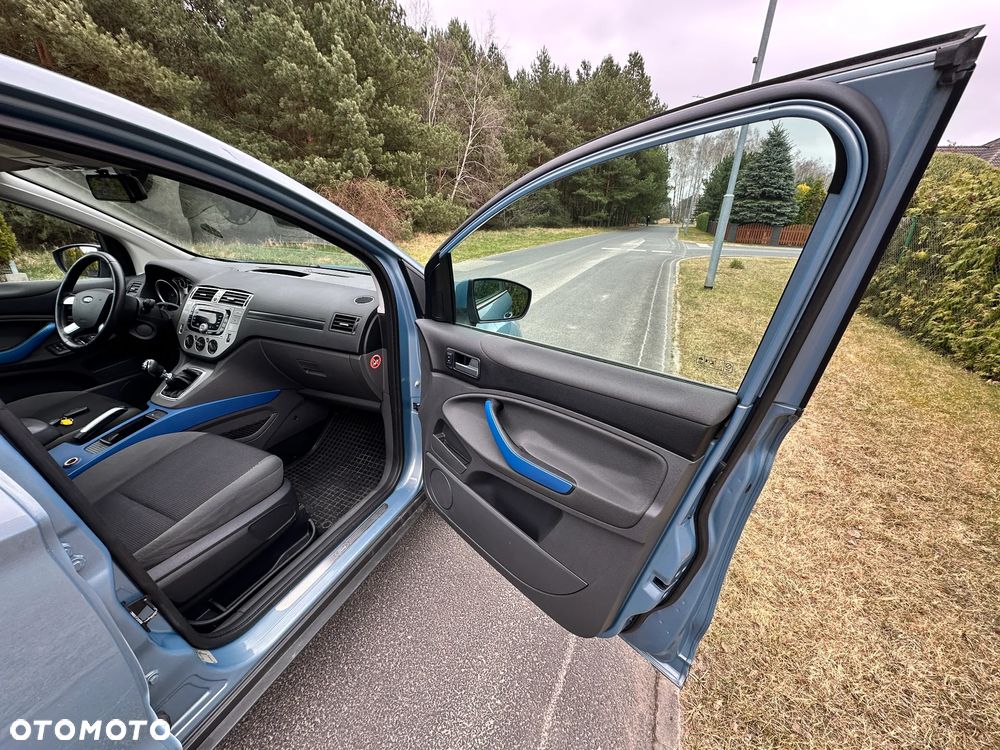 Ford Kuga 2.0 TDCi 2x4 Trend - 26