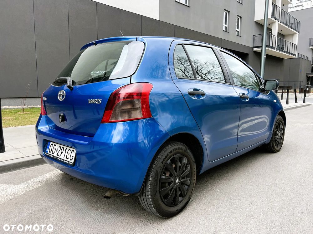 Toyota Yaris - 3
