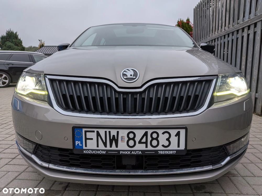 Skoda RAPID 1.0 TSI DSG Style - 11