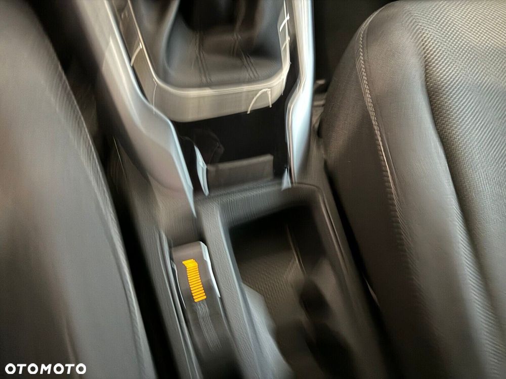 Volkswagen T-Roc - 18