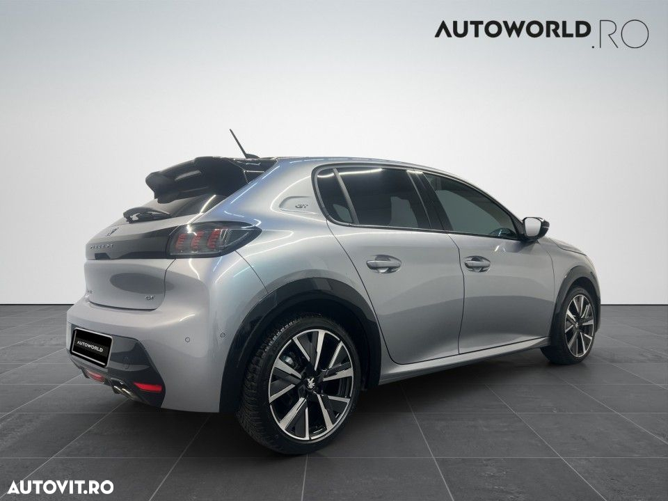 Peugeot 208 - 5