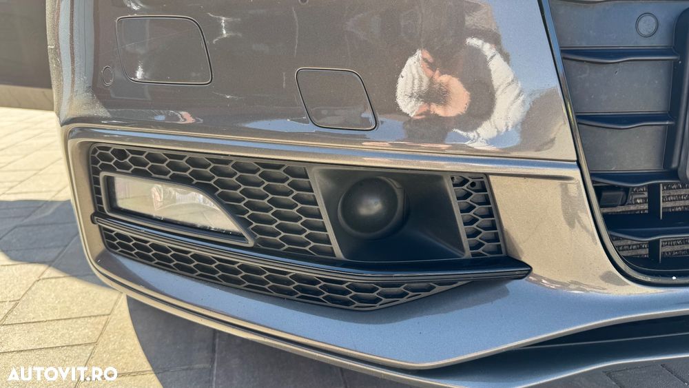 Audi A4 2.0 TDI DPF multitronic S line Sportpaket - 37