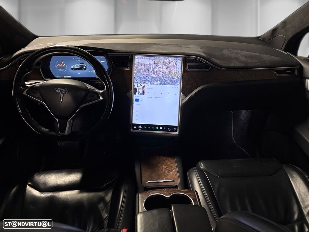 Tesla Model X 90D - 4