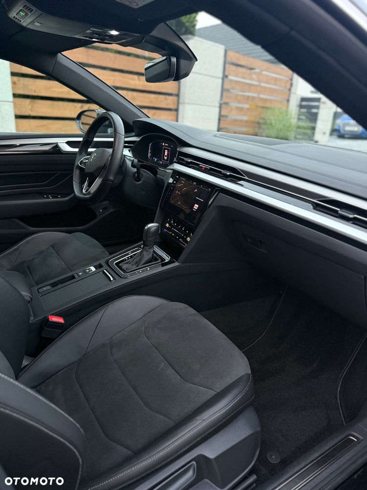Volkswagen Arteon 2.0 TSI R-Line DSG - 25