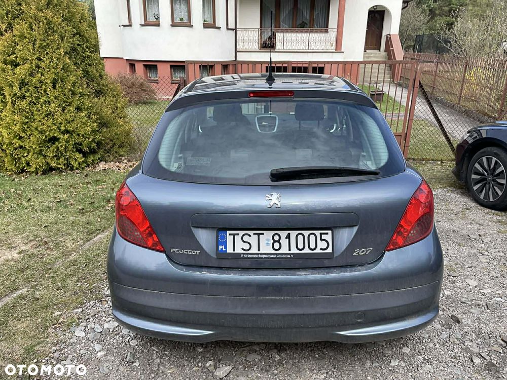 Peugeot 207 - 3