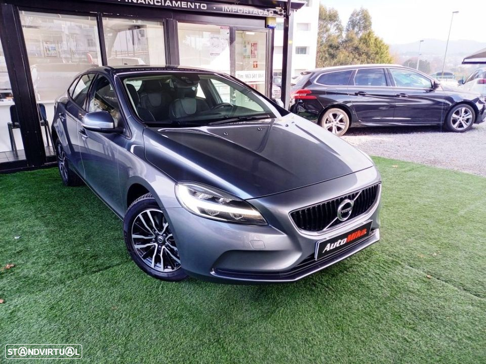 Volvo V40 2.0 D2 Momentum Geartronic - 3
