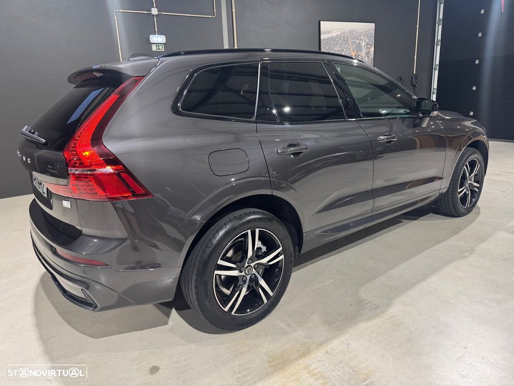 Volvo XC 60 2.0 T6 PHEV R-Design AWD - 8